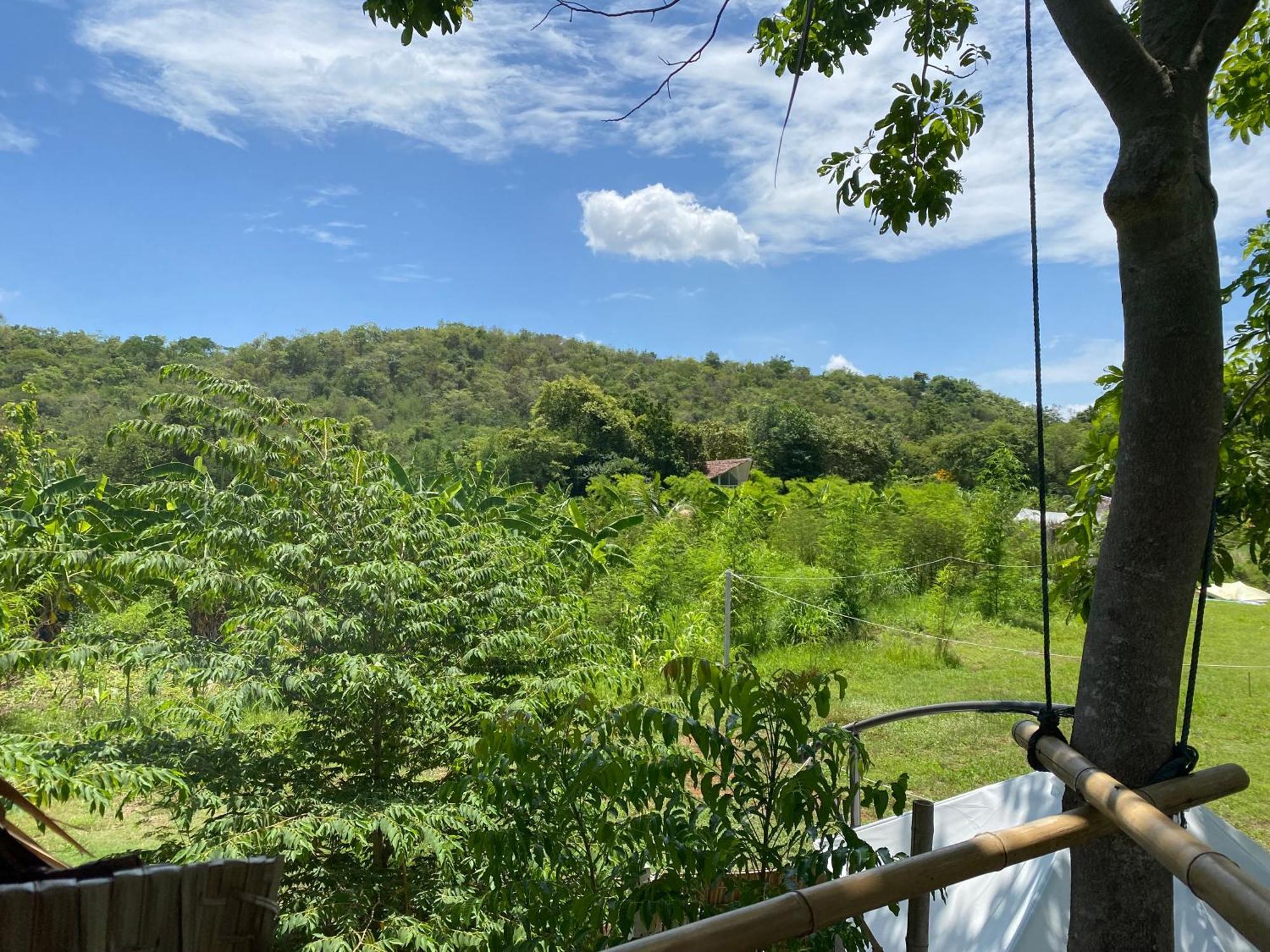 Royal Mountain Hut Hotel Ratchaburi Exterior photo