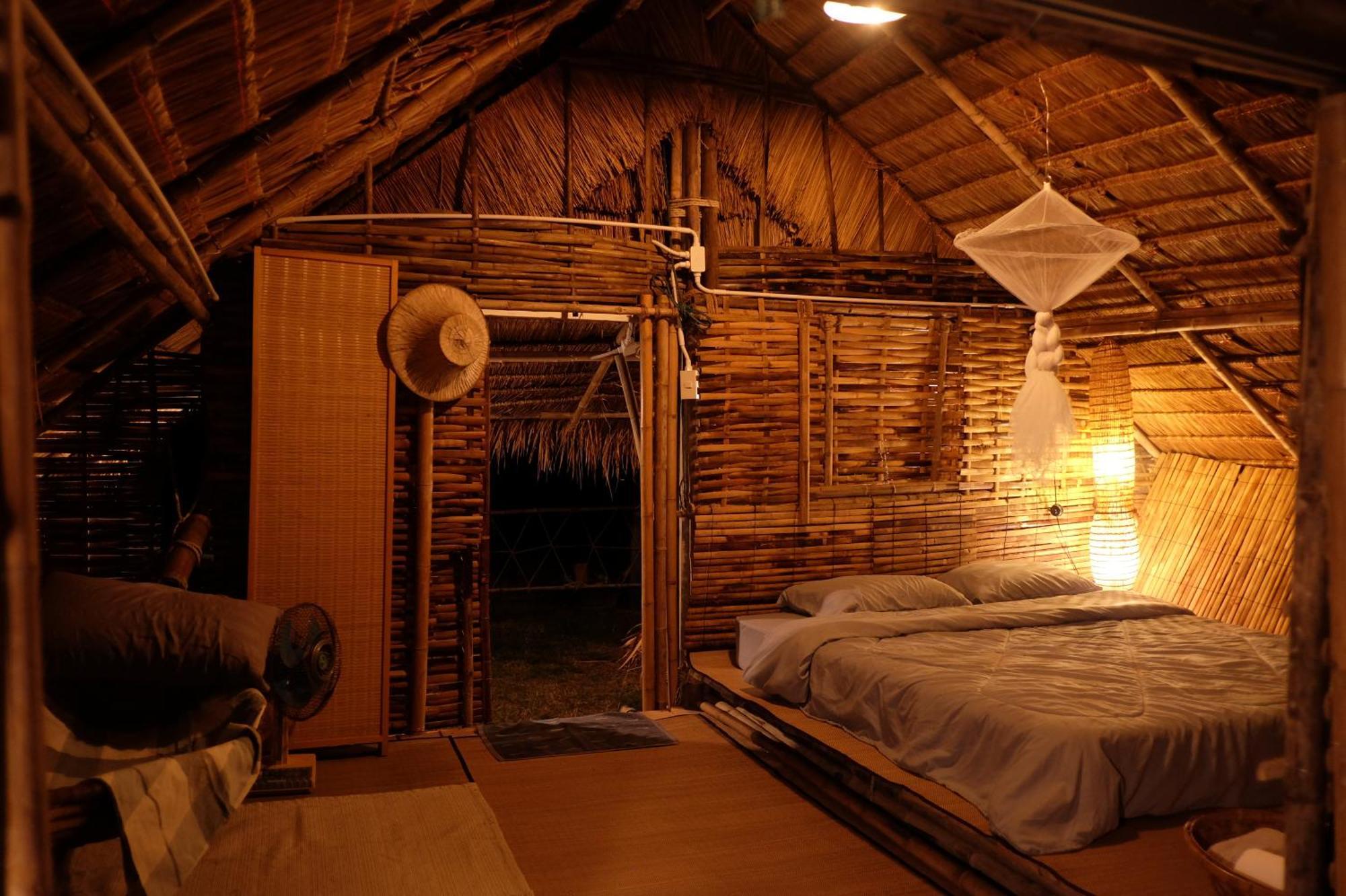 Royal Mountain Hut Hotel Ratchaburi Exterior photo