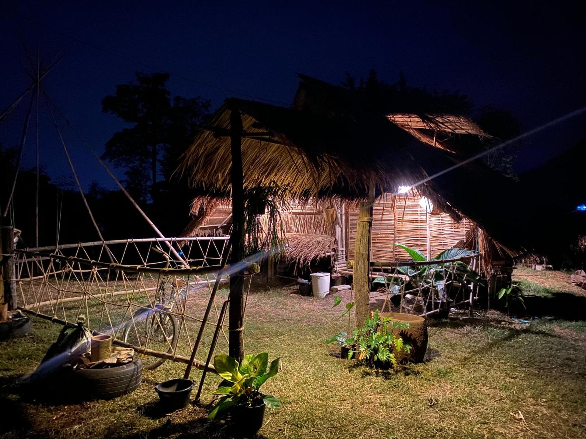 Royal Mountain Hut Hotel Ratchaburi Exterior photo